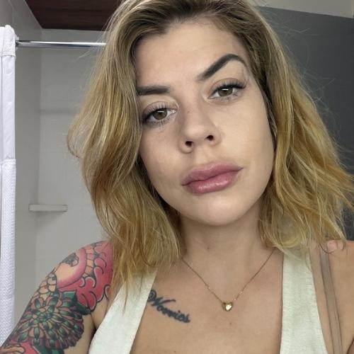 Hazelnoir — escort in North Bay