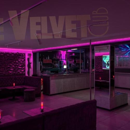 Le Velvet Club — ερωτικός χώρος στην πόλη Brignais