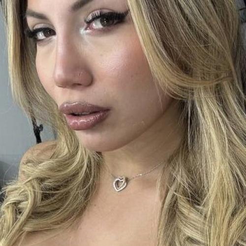 Farella — escort à Stuttgart