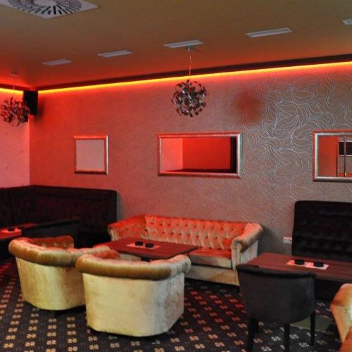 Nočný Klub Hrašné — ερωτικός χώρος στην πόλη Τρέντσιν