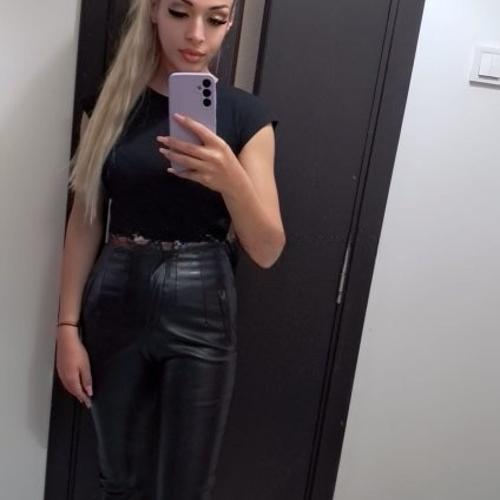 Ana — eskort i Bukarest