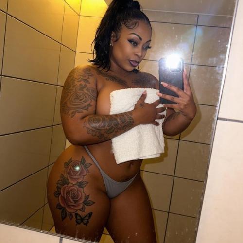Tantric Danyela — escortă în San Francisco