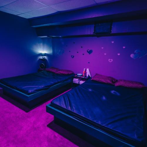 Club Eros — erotic venue in Cleveland