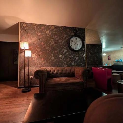 113 Avenue — ερωτικός χώρος στην πόλη Eysines