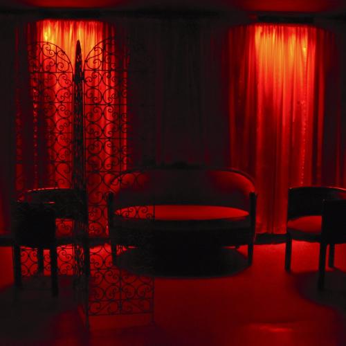 Le Boudoir — local erótico en Niza