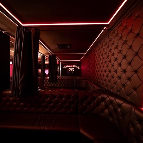 Golden Dolls — Erotik-Location in Berlin