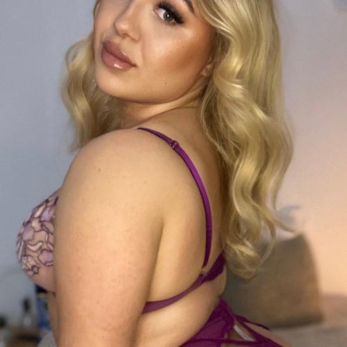 Sonia — escort in Kiel