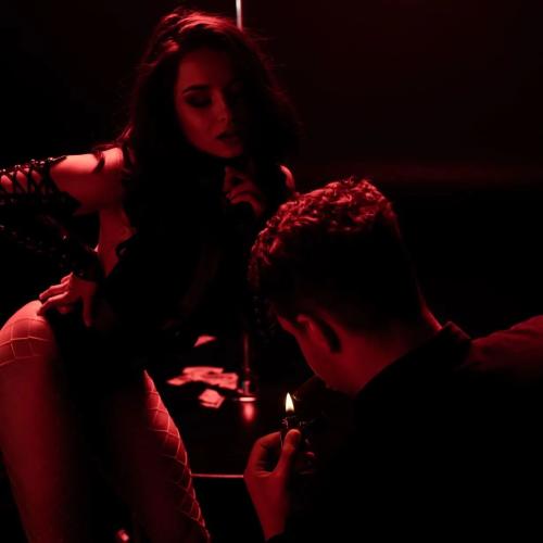 Whisper Club — 파리 성인 업소