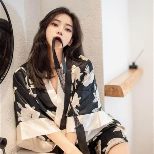 Emmi Lo Ve — San Joseのエスコート