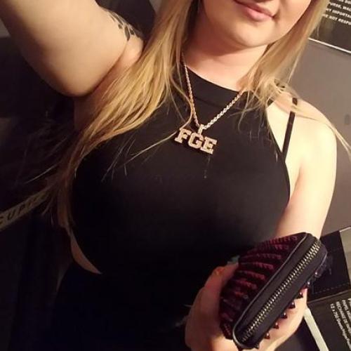 Navaeh — escort à Stuttgart, photo 4