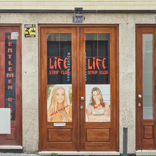 Life Strip Club — erotic venue in Porto