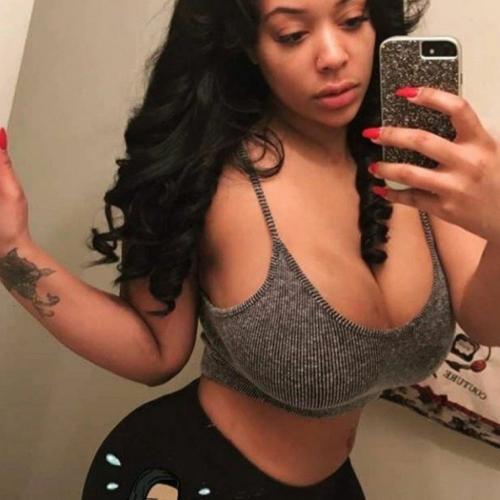 Crystalbell — escort in Kuwait City