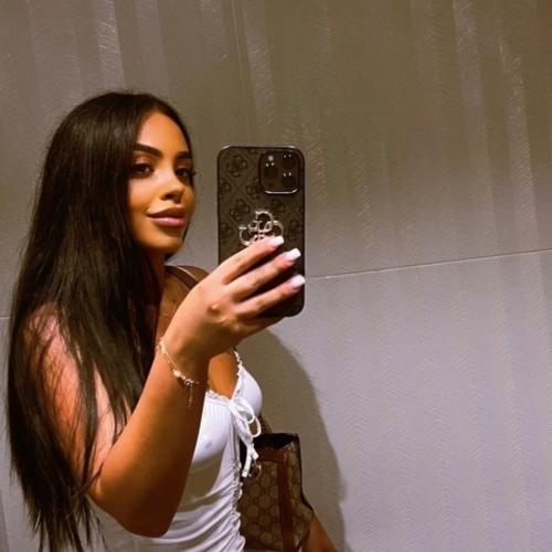 Aylin — eskort v meste Brussels
