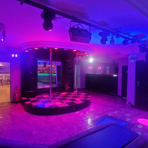 Tivoly Night Club — erotic venue in São Paulo