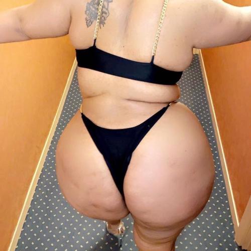 Adriana — escort in Parijs
