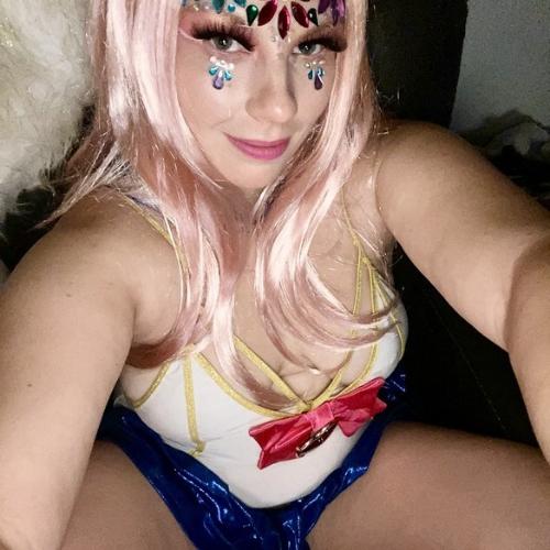 Chloe Lovexx — eskort v Ontario