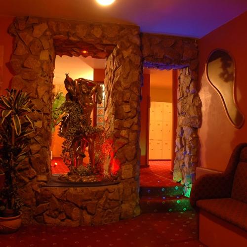 Chameleons — erotic venue in Darlaston