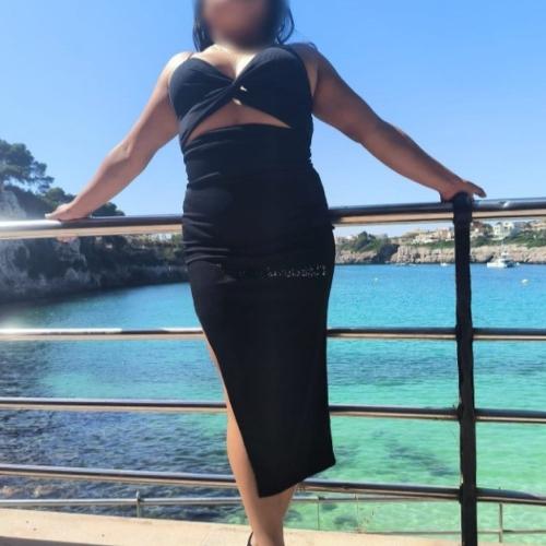 Karina — مرافقة في مولهووس