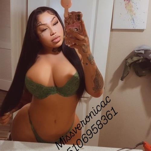 Veronica C — escort in North Bay