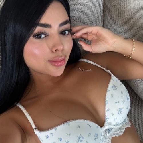 Mariana — escort in Munich
