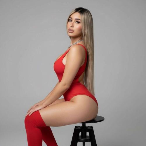 Marry — Escort in Frankfurt am Main