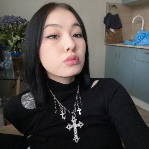 Luna — escort en Shanghái