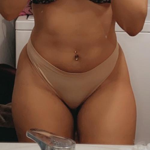 Exotic Raine — مرافقة في بلفو