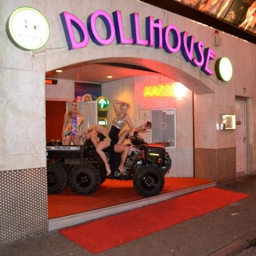 Dollhouse — erotický podnik v Hamburk