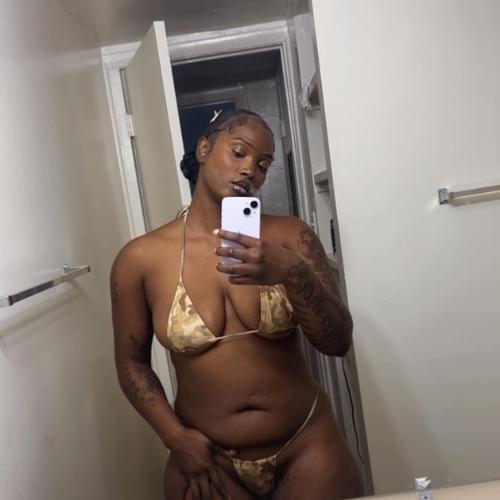 Alizaebarbie — escort in Richmond