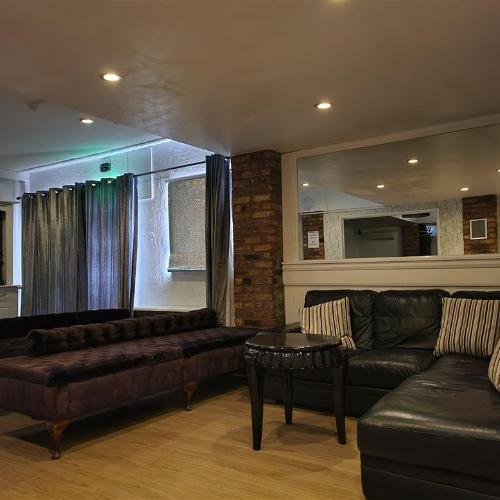 The Vanilla Alternative — erotic venue in Tempsford