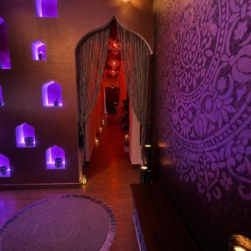 Shira Lounge Tantric — 이비사 성인 업소