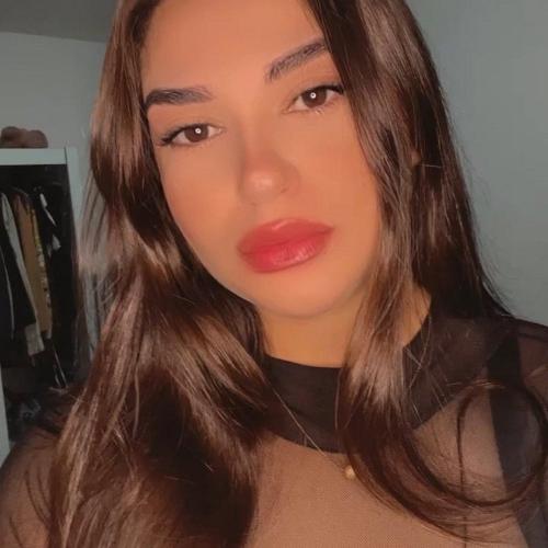 Isis — escort in Santos