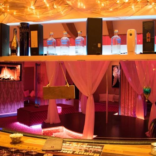 Club Palladium — erotic venue in Au
