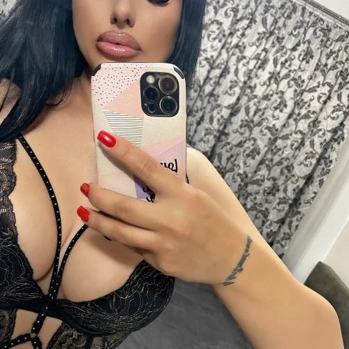 Inna — Helsingborg şehrinde eskort
