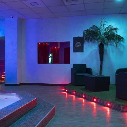Hollywood Club Privé — 토리노 성인 업소