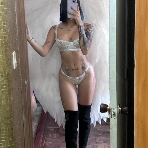 Charlotte — eskorta w Prato