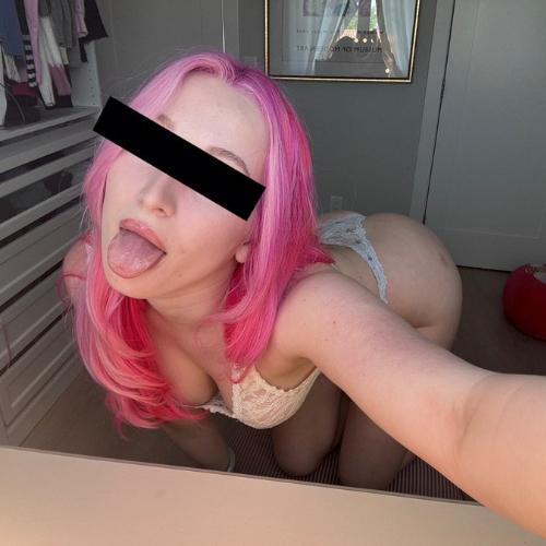 Cassie London — kísérő itt: Dallas