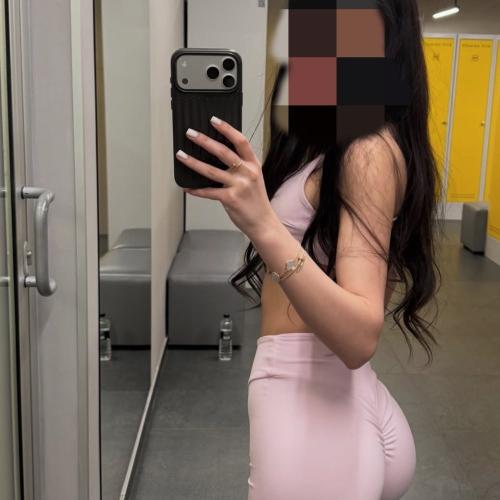 Megan — 리가 에스코트