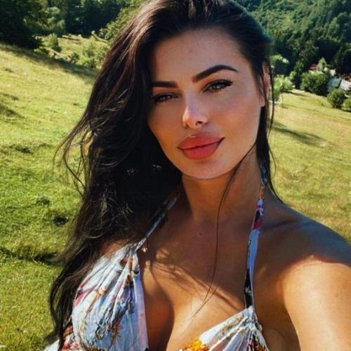 Anastasia — eskort i Bukarest