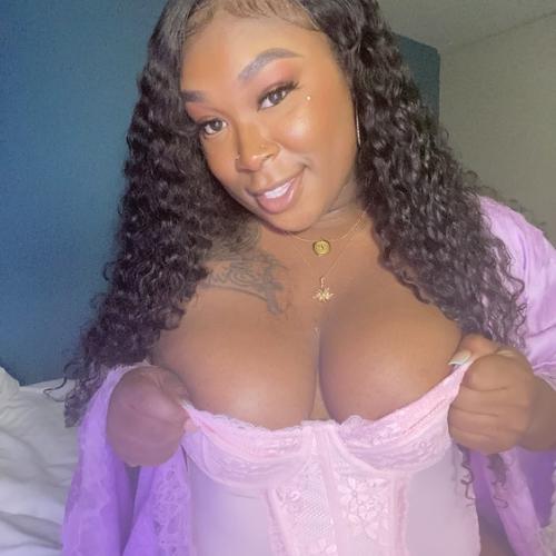 Kandi Reign — escort en Seattle