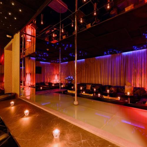 Aaa Exclusive Club — espaço erótico em Praga