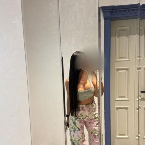 Lala — escort à Baku