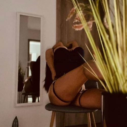 Emma — escort in Tournai