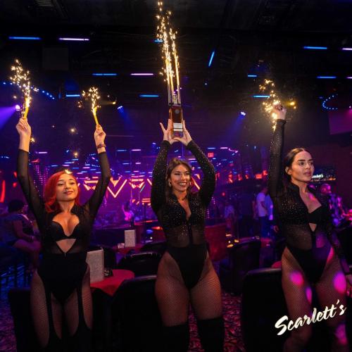 Scarlett's Cabaret — erotický podnik v Hollywood