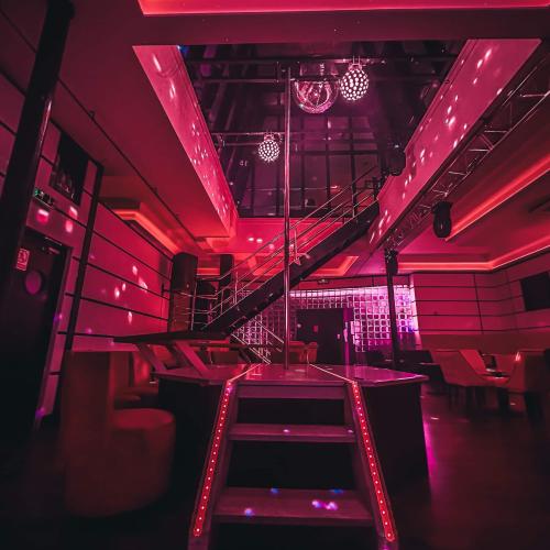 Diamond Dolls — erotic venue in Glasgow