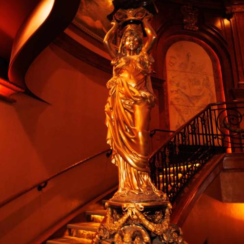 Treasures Gentlemen's Club — erotický podnik v Las Vegas