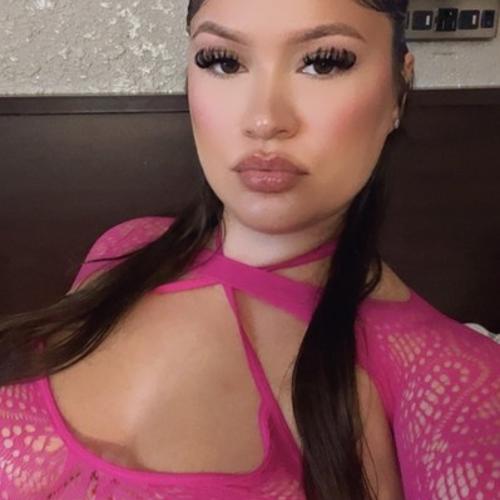 Alexis Xo — kísérő itt: Raleigh