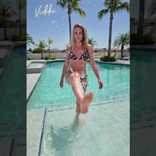 Vickki — eskort v meste Orlando
