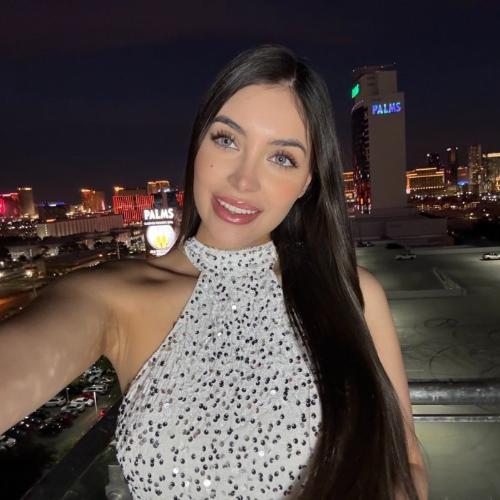 Valeria — escort in Geneva