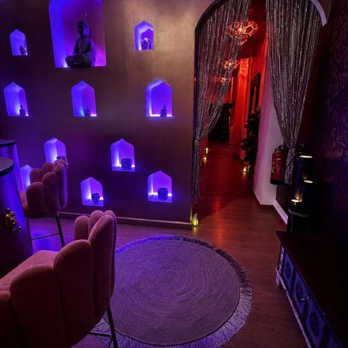 Shira Lounge Tantric — 이비사 성인 업소